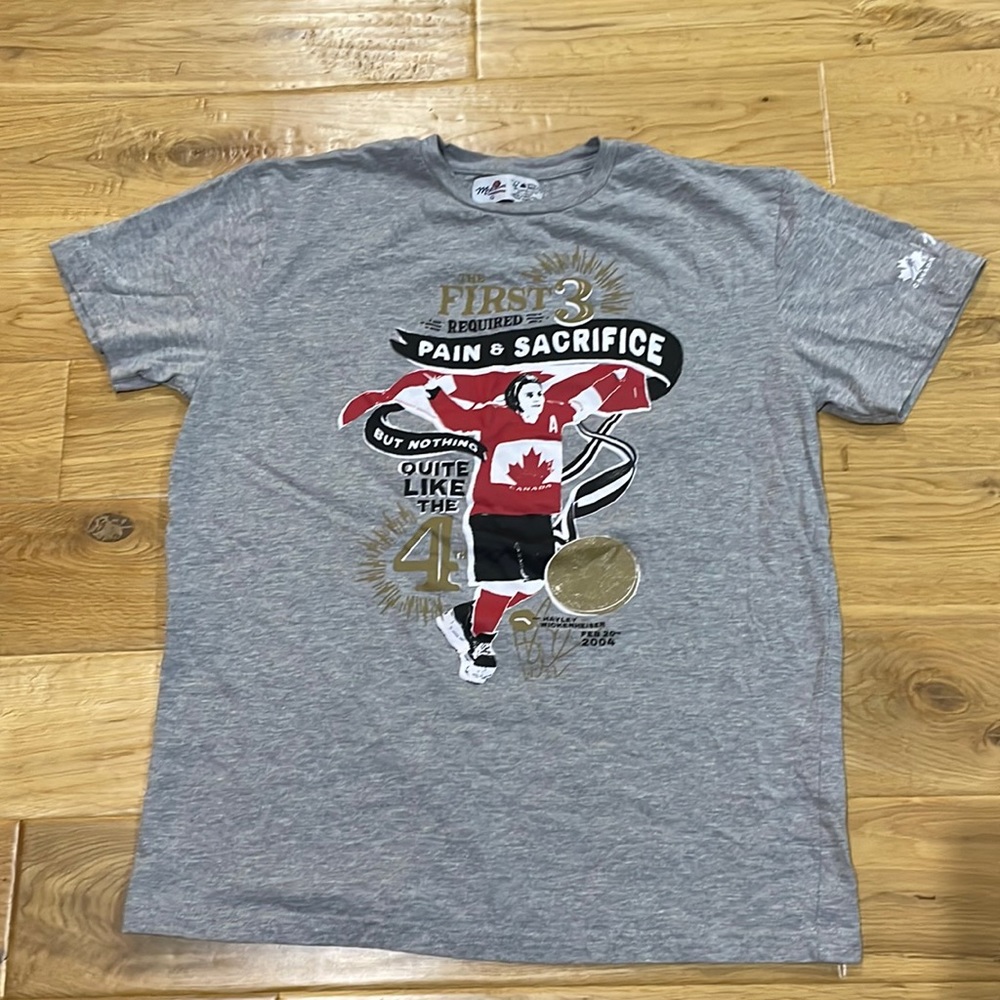 Vintage 2004 Molson tee Hayley